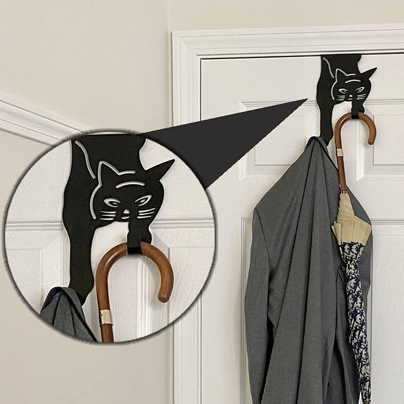 Kitty Katze Kleiderbügel hinter der Tür
