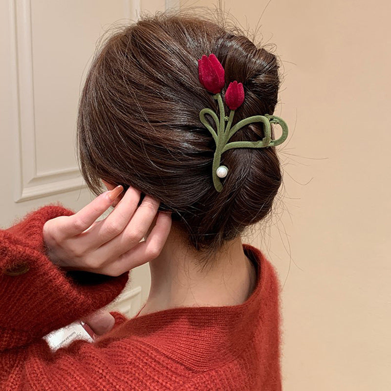 Elegante Tulpen-Haarspange aus Samt
