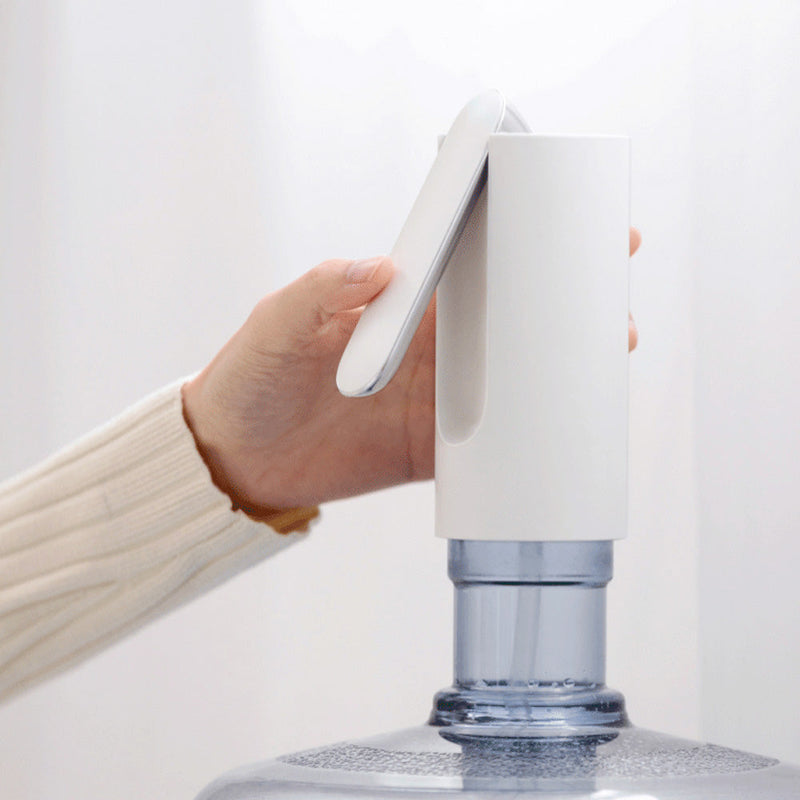Zusammenklappbarer elektrischer Trinkwasserspender