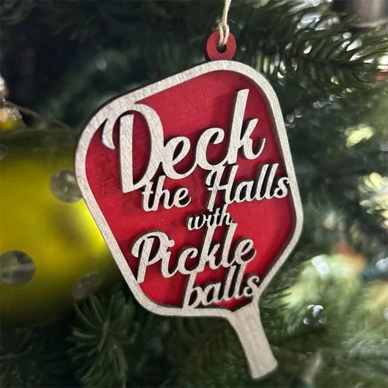 Weihnachtsanhänger mit Pickle-Ball-Dekoration aus Holz